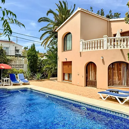 La Amistad En Con Piscina Compartida Calp